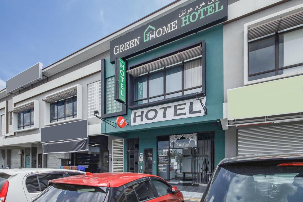 Oyo 90399 Green Home Hotel Syariah Сепанг Экстерьер фото