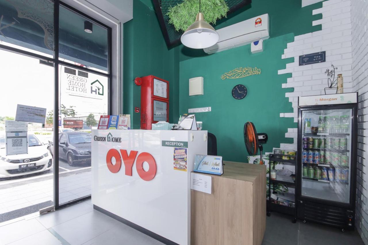 Oyo 90399 Green Home Hotel Syariah Сепанг Экстерьер фото