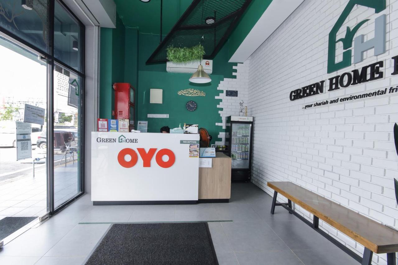 Oyo 90399 Green Home Hotel Syariah Сепанг Экстерьер фото